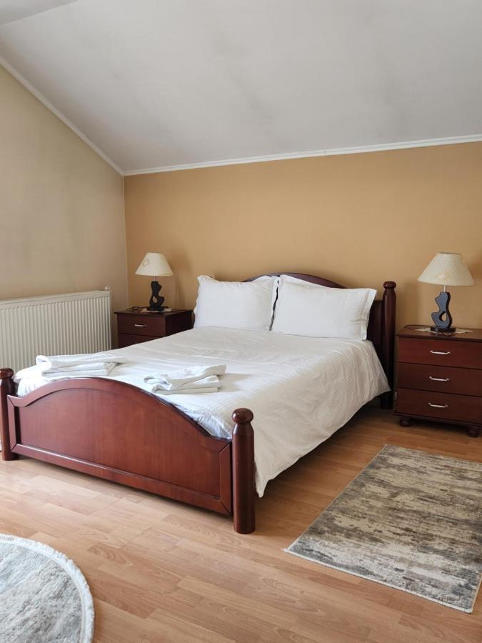 Guesthouse Bimbli Pogradec Exterior foto