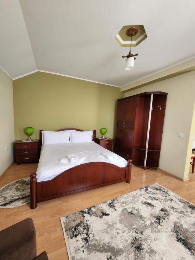 Guesthouse Bimbli Pogradec Exterior foto